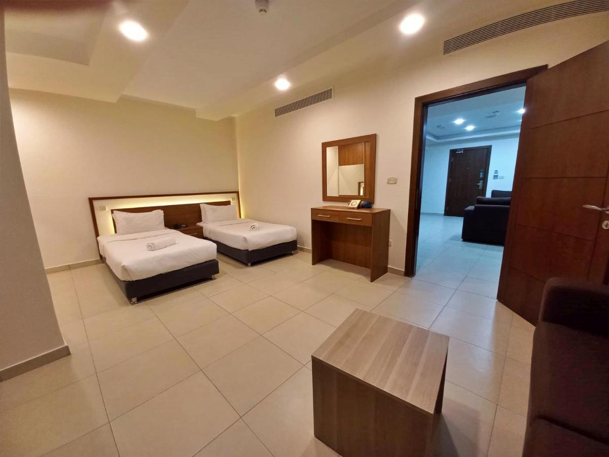 Lujain Hotel فندق النور واللجين Ammán Kültér fotó