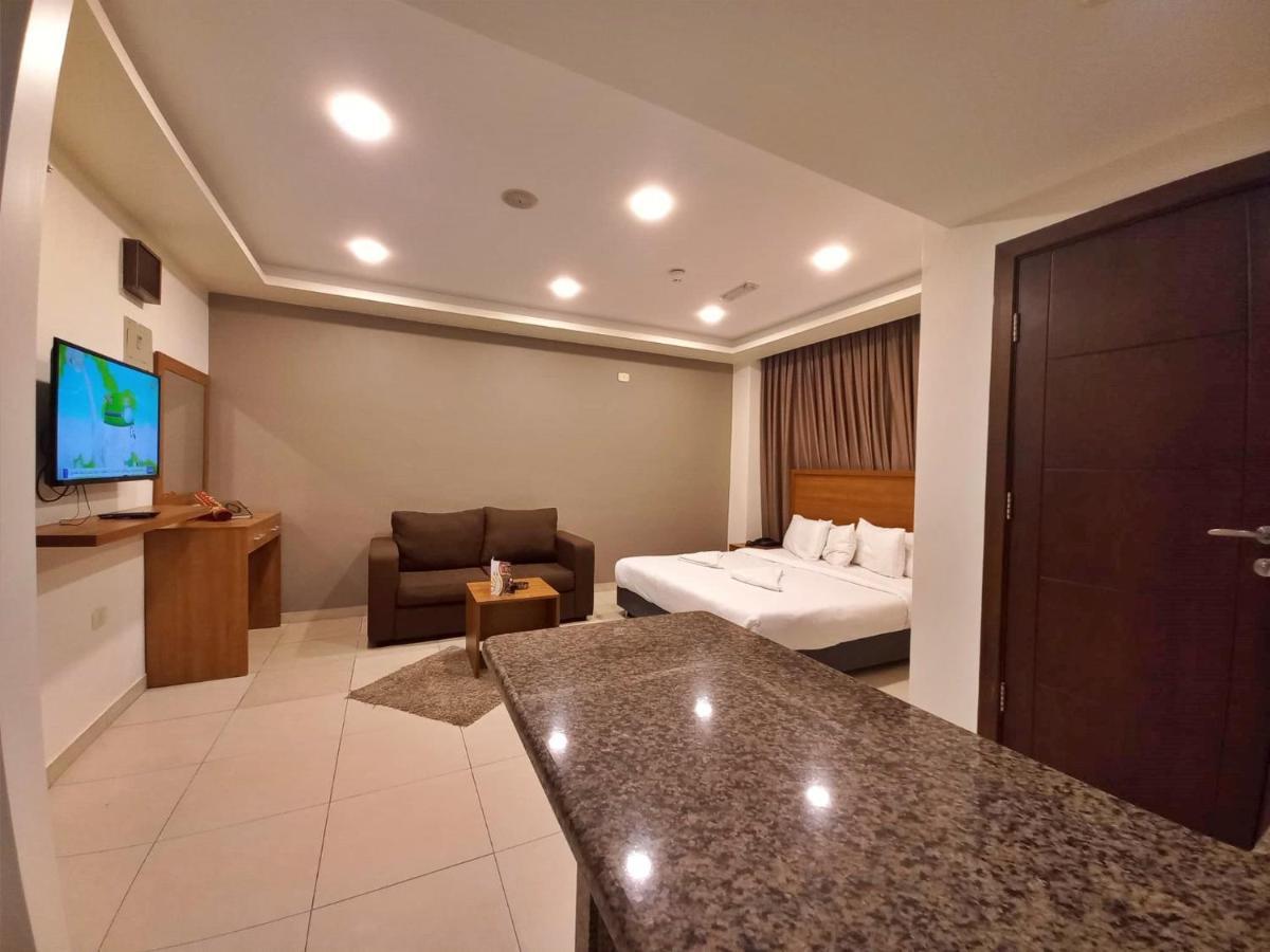 Lujain Hotel فندق النور واللجين Ammán Kültér fotó