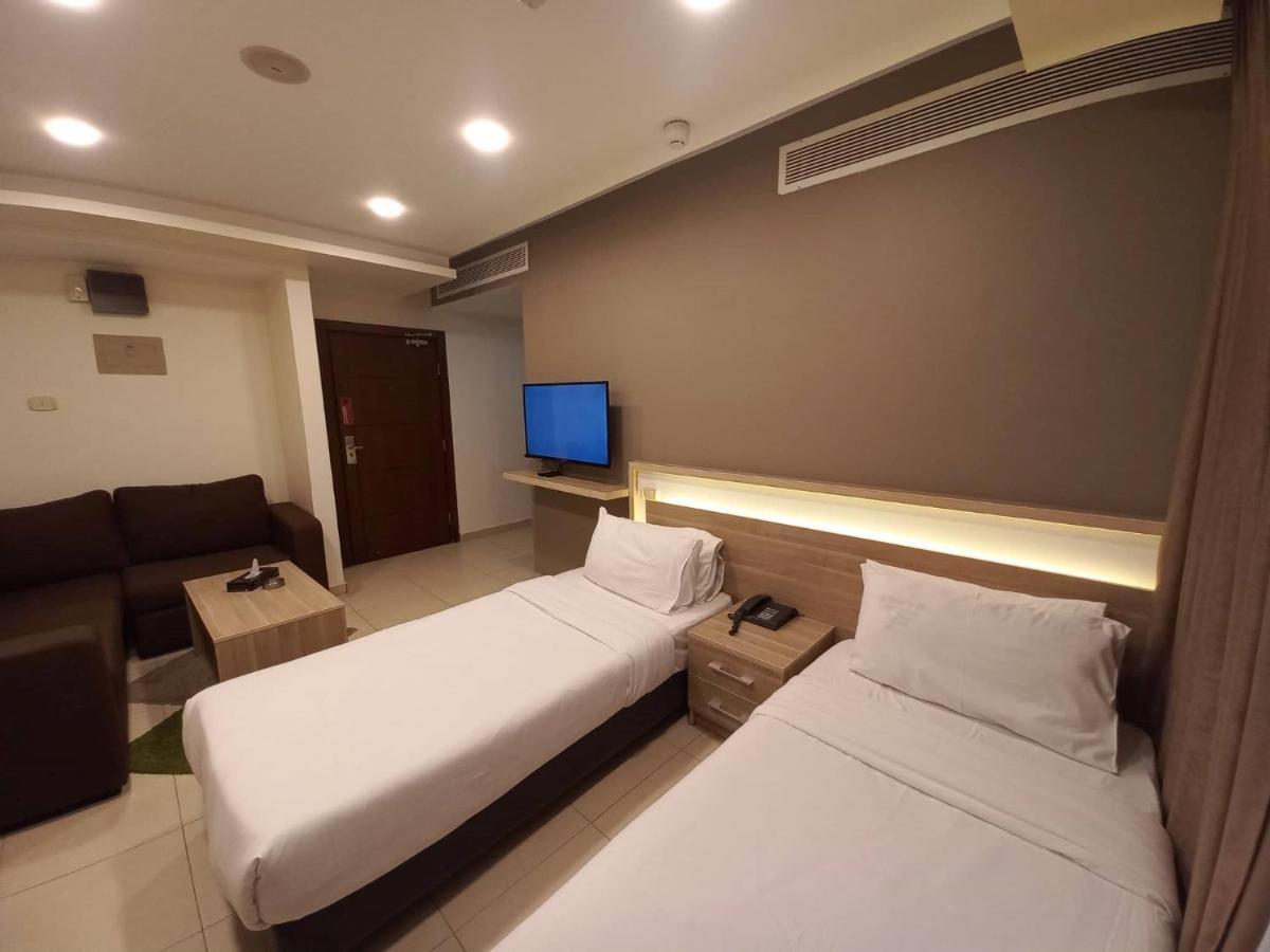 Lujain Hotel فندق النور واللجين Ammán Kültér fotó