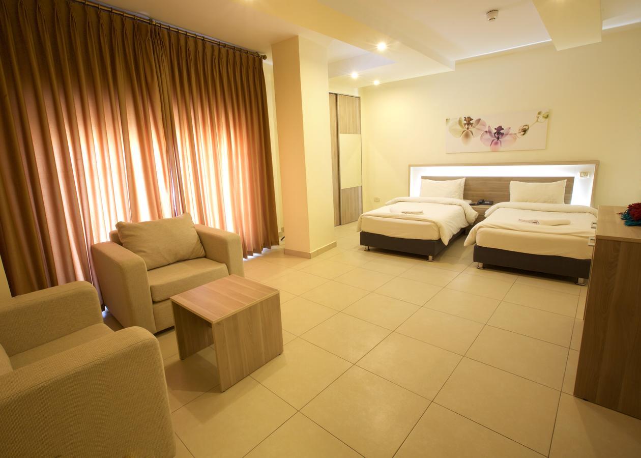 Lujain Hotel فندق النور واللجين Ammán Szoba fotó