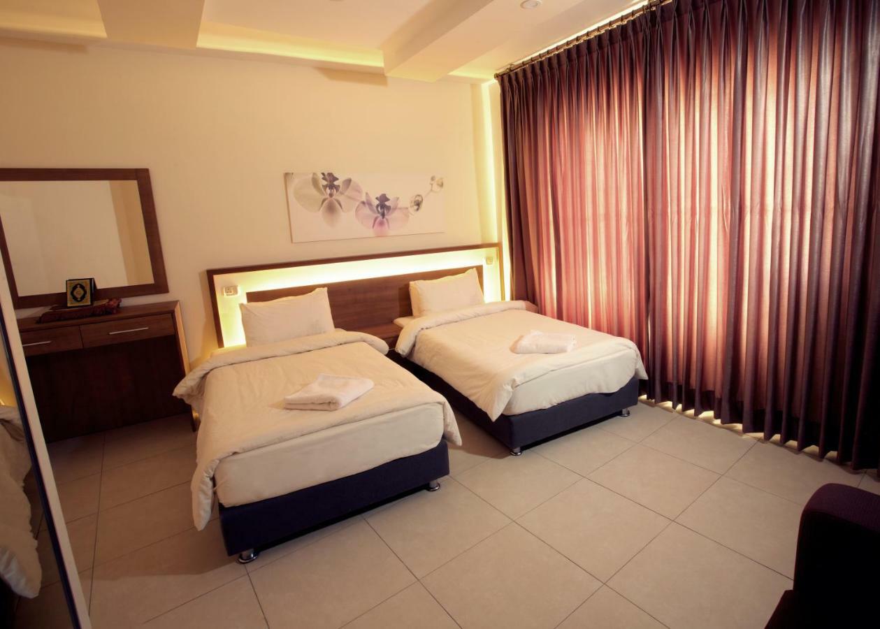 Lujain Hotel فندق النور واللجين Ammán Kültér fotó