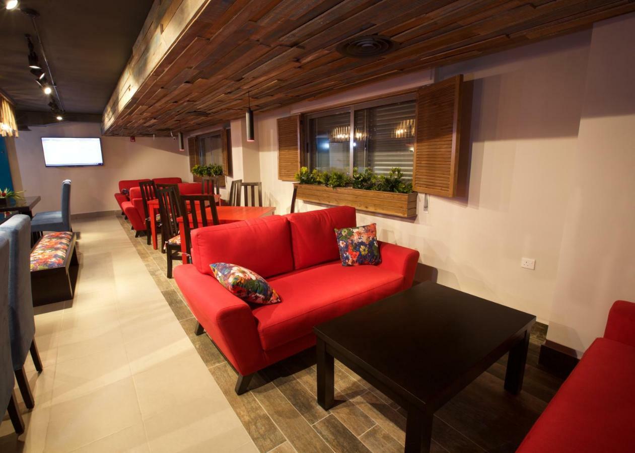Lujain Hotel فندق النور واللجين Ammán Kültér fotó